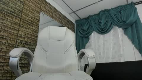 Thiago online show from December 5, 8:49 pm