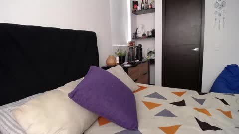 Snapshot of santii_rose chatting on January 29, 2:00 pm Santii online show from January 29, 2:00 pm