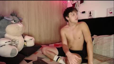 Snapshot of santii_rose chatting on November 16, 11:38 am Santii online show from November 16, 11:38 am