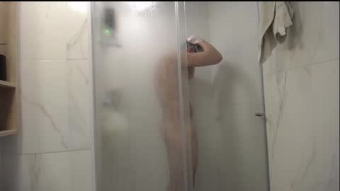 Snapshot of santii_rose chatting on December 19, 7:43 pm Santii online show from December 19, 7:43 pm