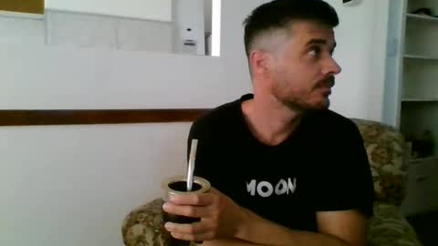 Nalguitas online show from December 1, 9:59 pm