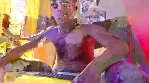 Snapshot of santy_0908 chatting on November 30, 6:34 pm santy online show from November 30, 6:34 pm