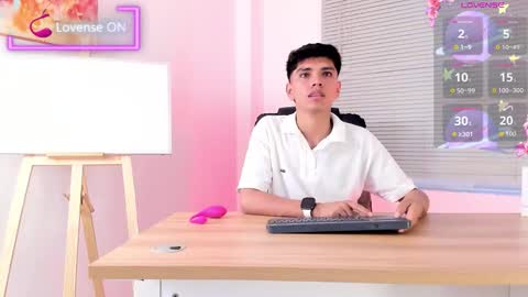 Santiago Carrington online show from March 23, 8:02 pm