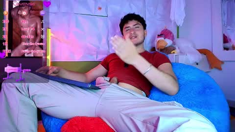 Santyago online show from October 31, 7:04 pm