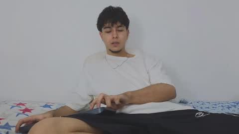 santybig18 online show from March 8, 1:06 am