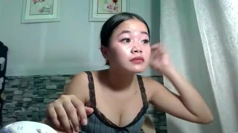 Snapshot of sapphire_amora chatting on November 5, 9:42 am sapphire_amora online show from November 5, 9:42 am