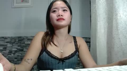 Snapshot of sapphire_amora chatting on December 3, 2:48 pm sapphire_amora online show from December 3, 2:48 pm