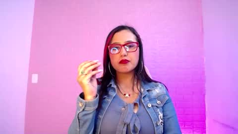 Sara online show from October 18, 4:37 am