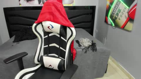 sara_bdsm online show from October 18, 3:35 pm