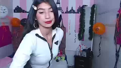 Snapshot of sara_caplerx chatting on October 17, 1:46 pm sarita online show from October 17, 1:46 pm