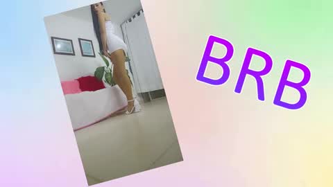 Snapshot of sara_carmona chatting on November 19, 9:31 am SARA online show from November 19, 9:31 am