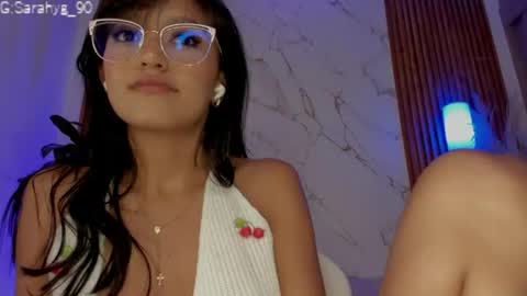 Snapshot of sara_gwen chatting on June 11, 2:53 am S A R A online show from June 11, 2:53 am