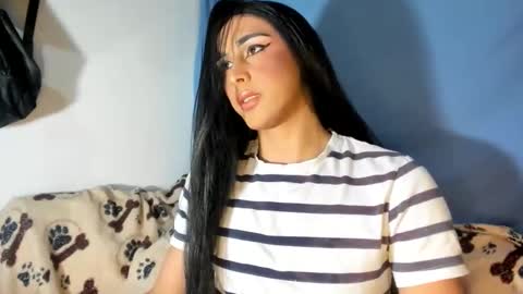 Snapshot of sara_hunter12 chatting on November 25, 6:46 am sara_hunter12 online show from November 25, 6:46 am