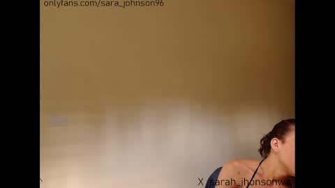 Snapshot of sara_johnson__ chatting on December 9, 8:44 pm sara_johnson__ online show from December 9, 8:44 pm
