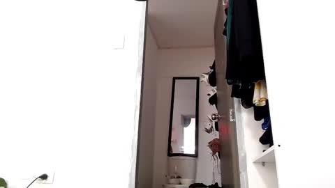 Snapshot of sara_johnson__ chatting on October 14, 2:18 pm sara_johnson__ online show from October 14, 2:18 pm