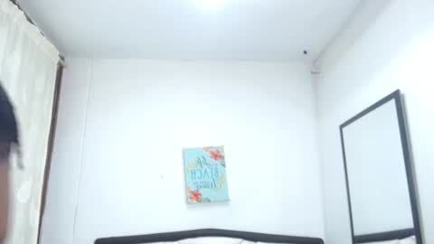 S A R A online show from April 18, 11:36 am