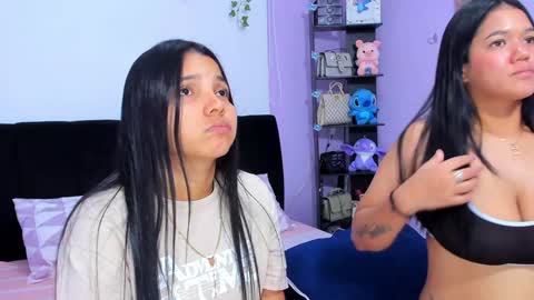 Snapshot of sara_mendez2_ chatting on January 12, 5:24 am Sara Mendez online show from January 12, 5:24 am