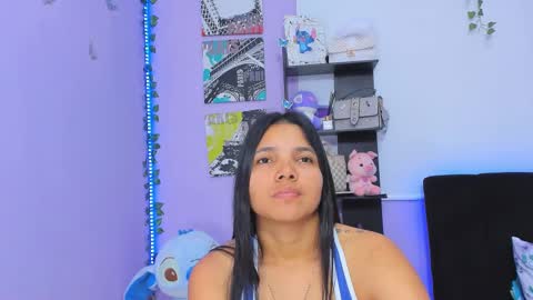 Snapshot of sara_mendez2_ chatting on February 27, 10:42 pm Sara Mendez online show from February 27, 10:42 pm