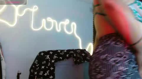 sara online show from October 22, 2:34 am