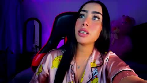 Snapshot of sara_stone03 chatting on January 10, 4:22 am sara_stone03 online show from January 10, 4:22 am