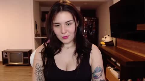 Snapshot of sara_sunrise_ chatting on December 2, 6:21 pm Sara online show from December 2, 6:21 pm