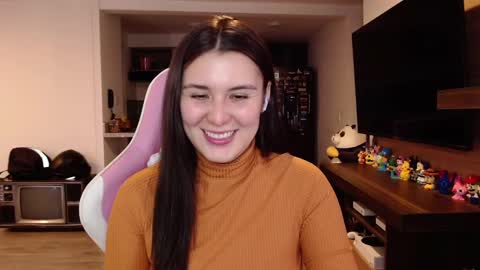 Snapshot of sara_sunrise_ chatting on January 17, 5:51 pm Sara online show from January 17, 5:51 pm