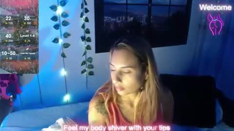 Snapshot of sara_thompson01 chatting on December 4, 8:56 am SARA online show from December 4, 8:56 am