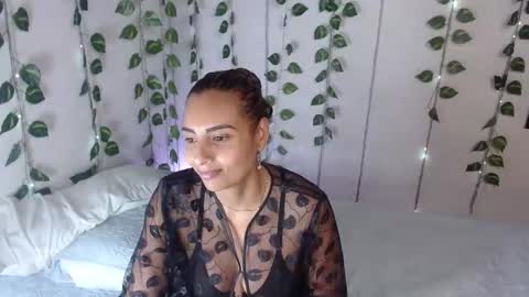 Snapshot of sara_thompson01 chatting on January 15, 9:24 am SARA online show from January 15, 9:24 am