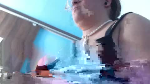 sara_thonson_ online show from December 12, 5:52 am