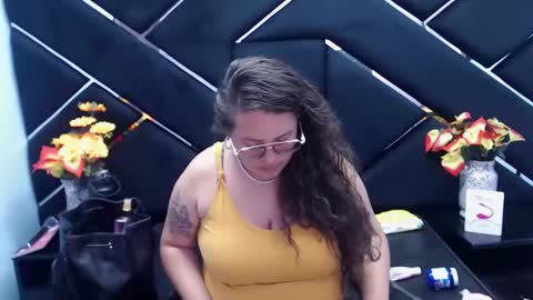 sara_thonson_ online show from February 11, 3:08 am