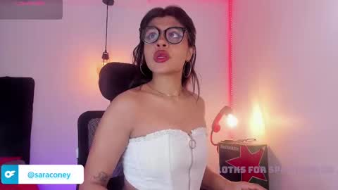 sara uwu online show from September 14, 2:16 pm