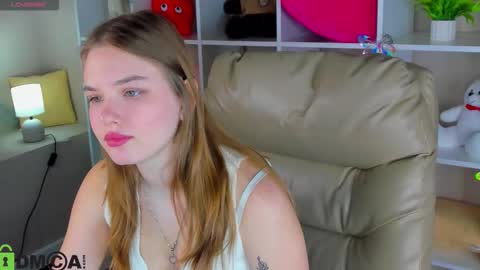 Snapshot of saraa_broown chatting on February 26, 1:04 am Sara online show from February 26, 1:04 am