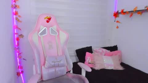 Snapshot of saraa_ramirez chatting on November 19, 3:06 am Sarah Ramirez online show from November 19, 3:06 am