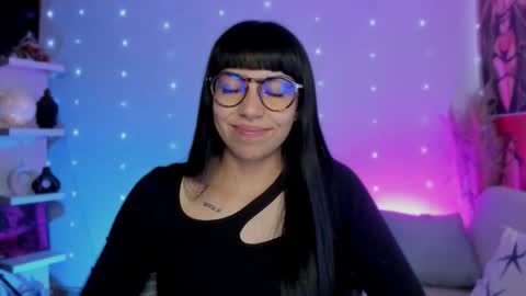 Snapshot of saraadesire chatting on October 23, 7:34 pm Sara online show from October 23, 7:34 pm