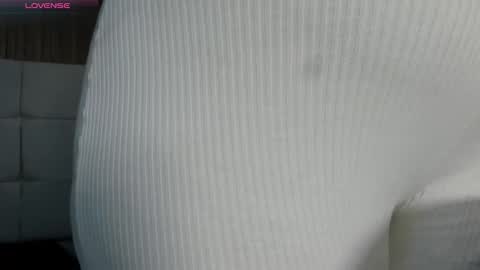   online show from October 12, 10:36 am