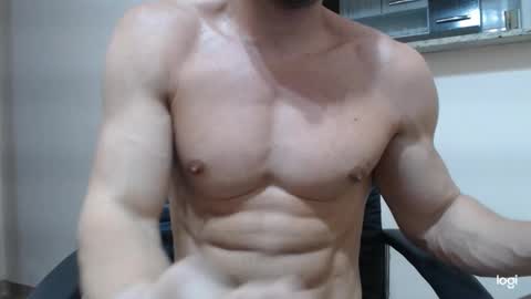 saradorj92 online show from December 6, 11:25 pm