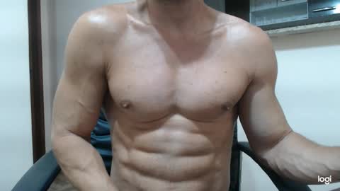 saradorj92 online show from January 15, 7:15 am