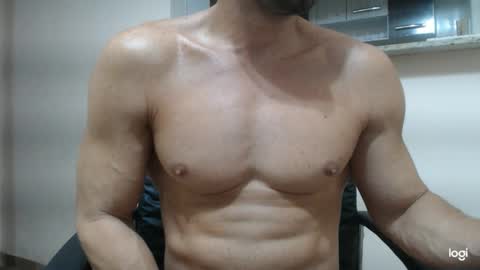 saradorj92 online show from January 30, 7:07 am