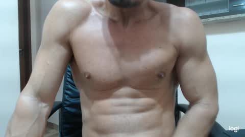 saradorj92 online show from February 6, 7:56 am