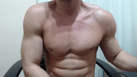 saradorj92 online show from September 13, 7:08 am