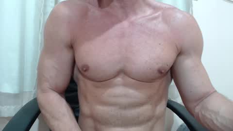 saradorj92 online show from October 26, 12:05 am