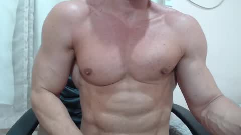 saradorj92 online show from November 19, 6:13 am