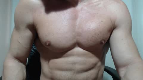 saradorj92 online show from March 23, 8:46 pm