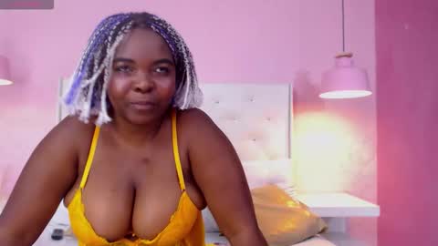 Snapshot of saradunss chatting on September 19, 7:03 pm saradunss online show from September 19, 7:03 pm