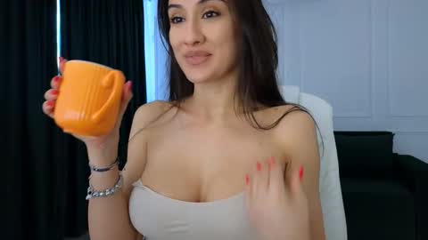 sarah l0v3 online show from February 3, 6:11 am