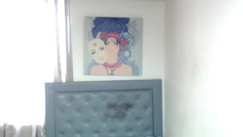 sarah online show from April 11, 6:34 pm