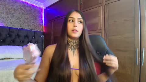 Sarah  online show from February 11, 11:48 am