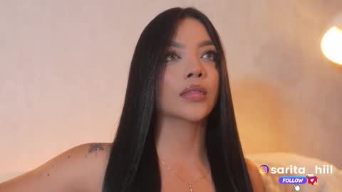 Snapshot of sarah_hiill chatting on November 5, 9:59 pm online show from November 5, 9:59 pm