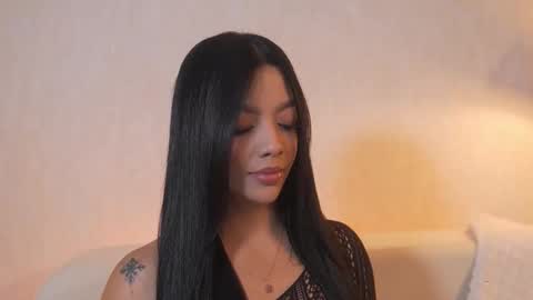 Snapshot of sarah_hiill chatting on November 25, 9:37 pm online show from November 25, 9:37 pm