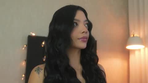       online show from April 17, 10:35 pm